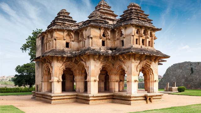 s_lotus mahal Wissenswertes Hindi - Spracheninstitut Universität Leipzig